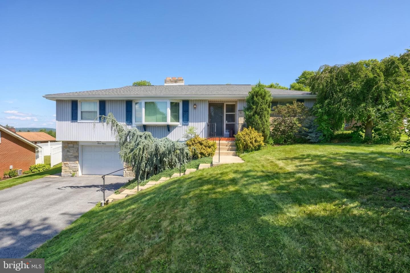 1215 Perry Lane, York