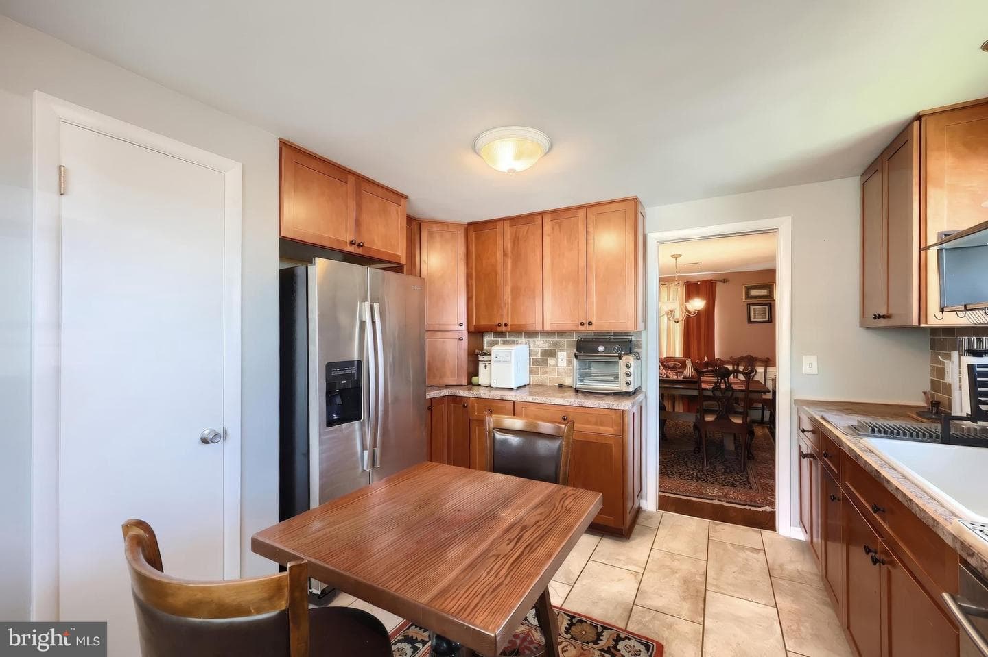 1215 Perry Lane photo 8