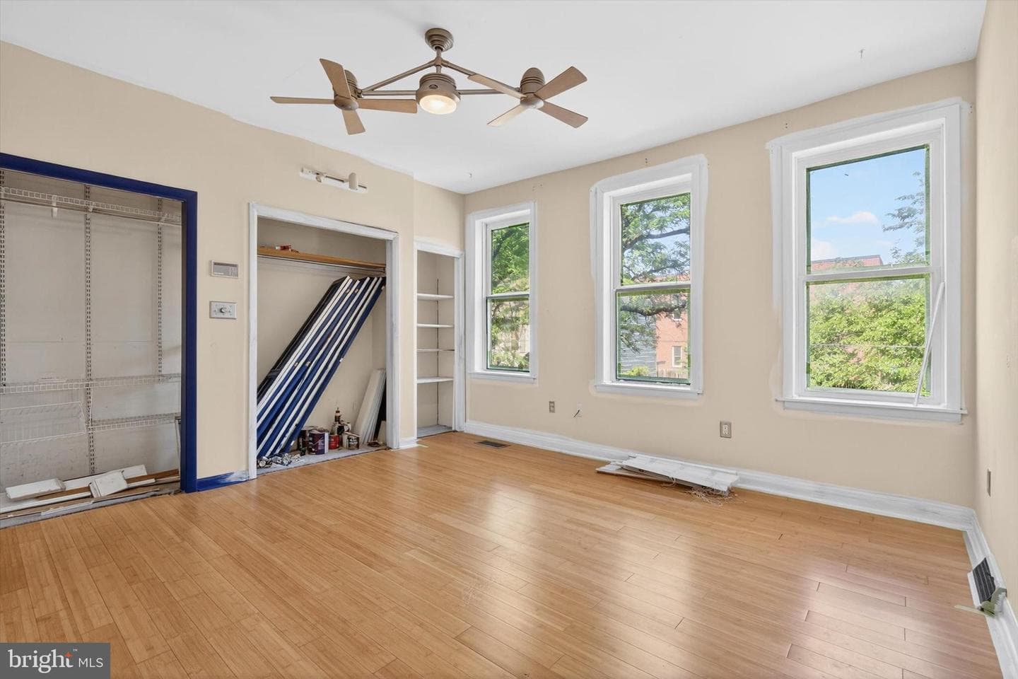 124 S Newberry Street photo 16