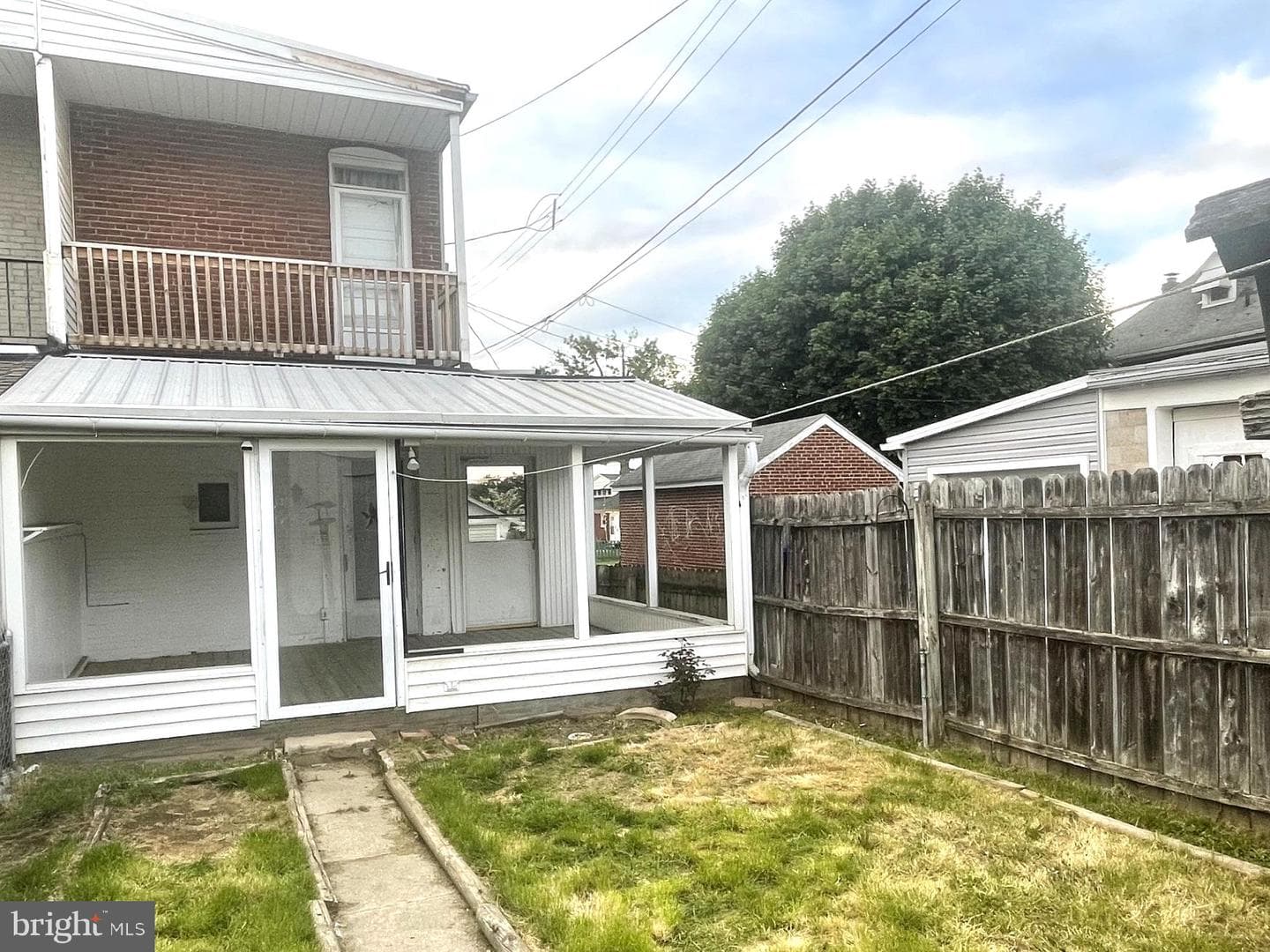 1136 E South Street photo 11