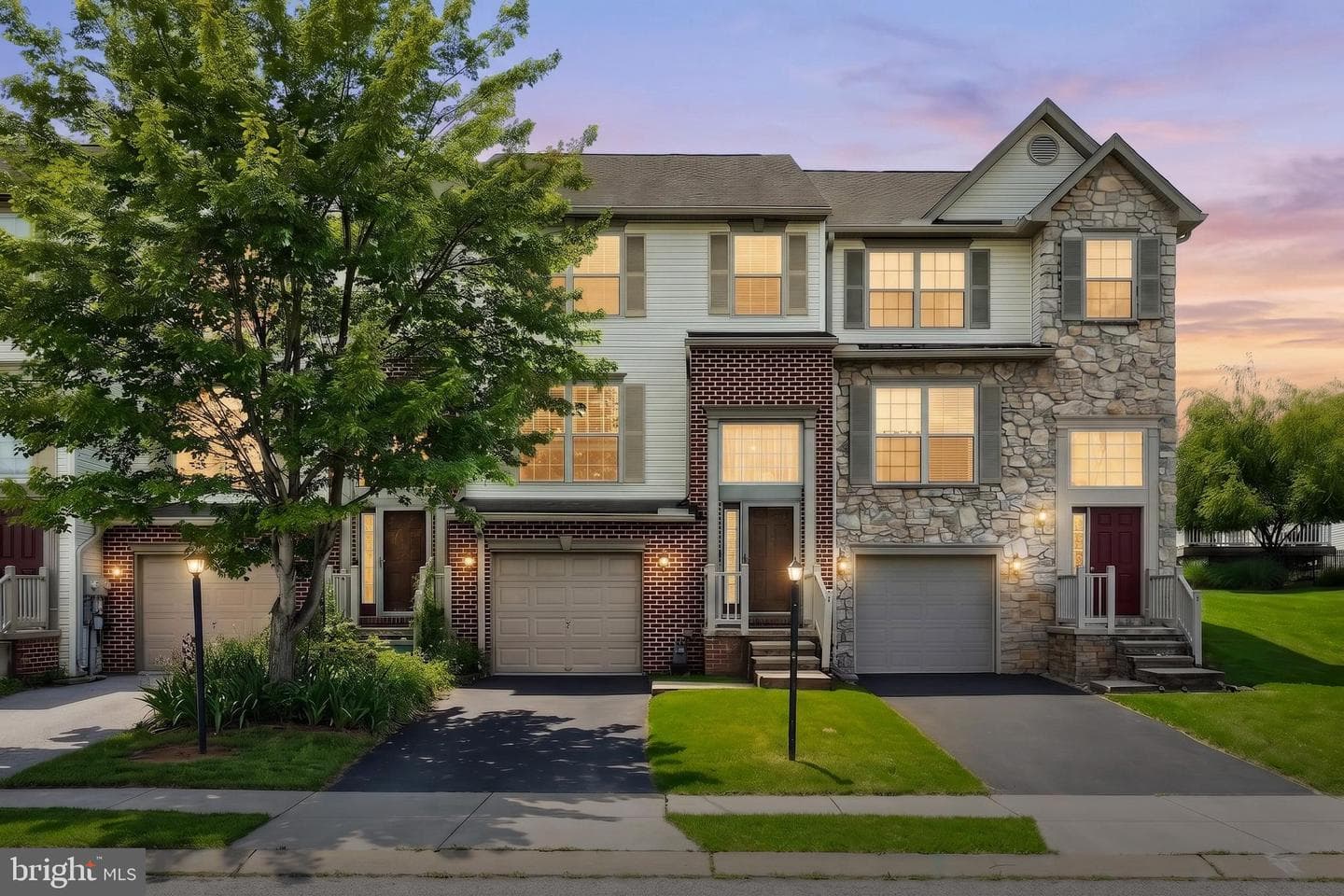 95 Colonial Drive, Hanover