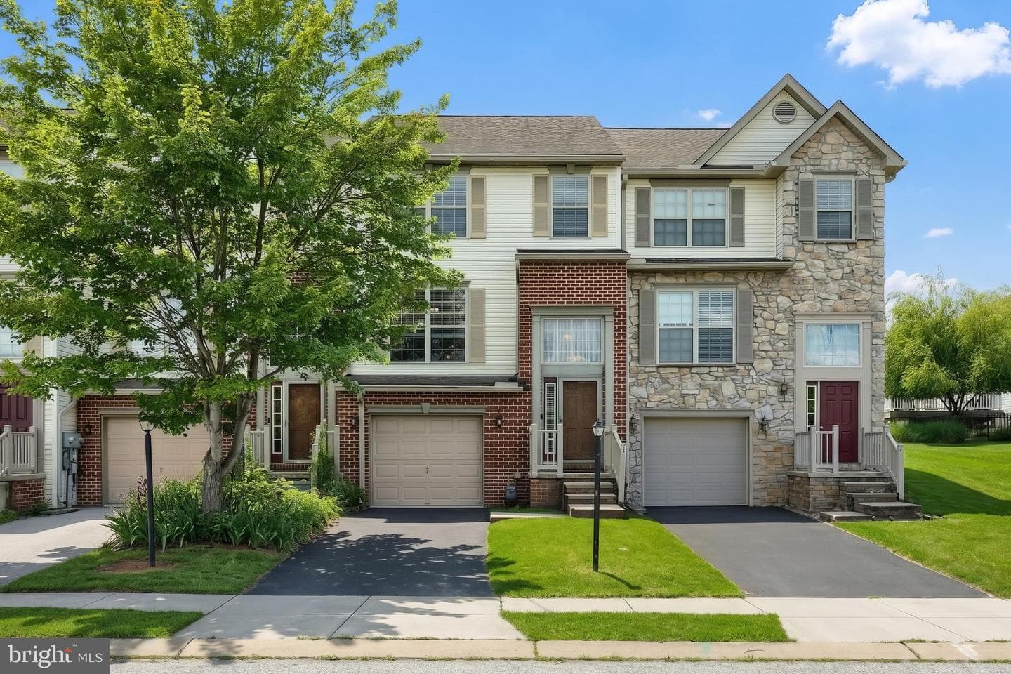 95 Colonial Drive, Hanover