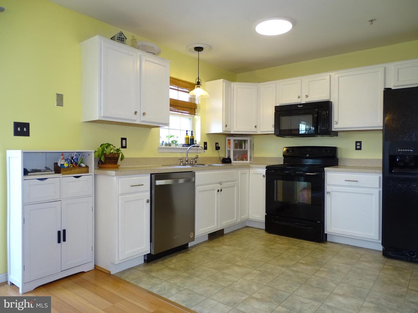 235 Fisher Drive photo 9