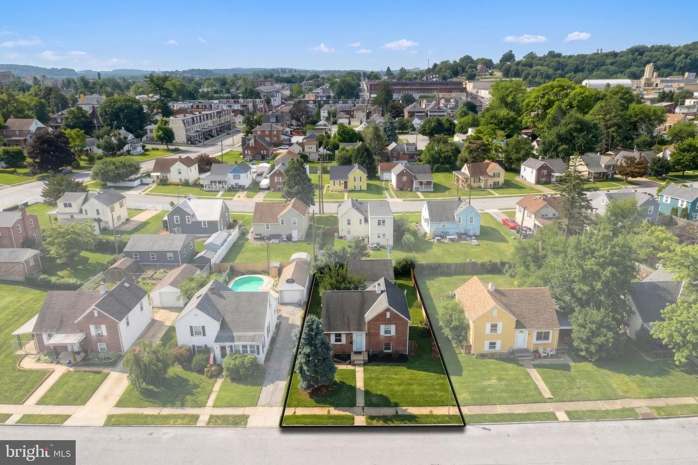 724 Village Road photo 5