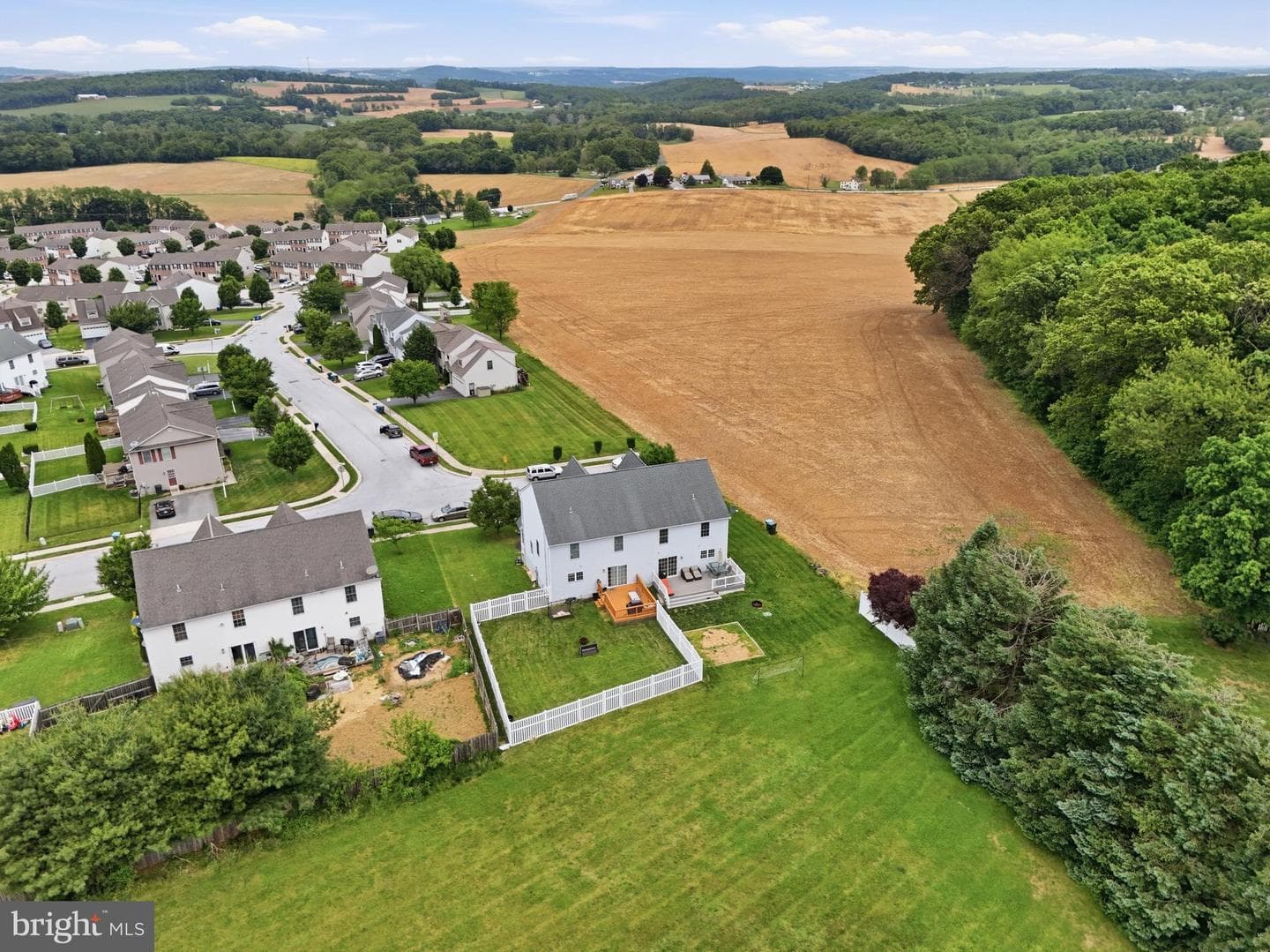 560 Nantucket Drive photo 45