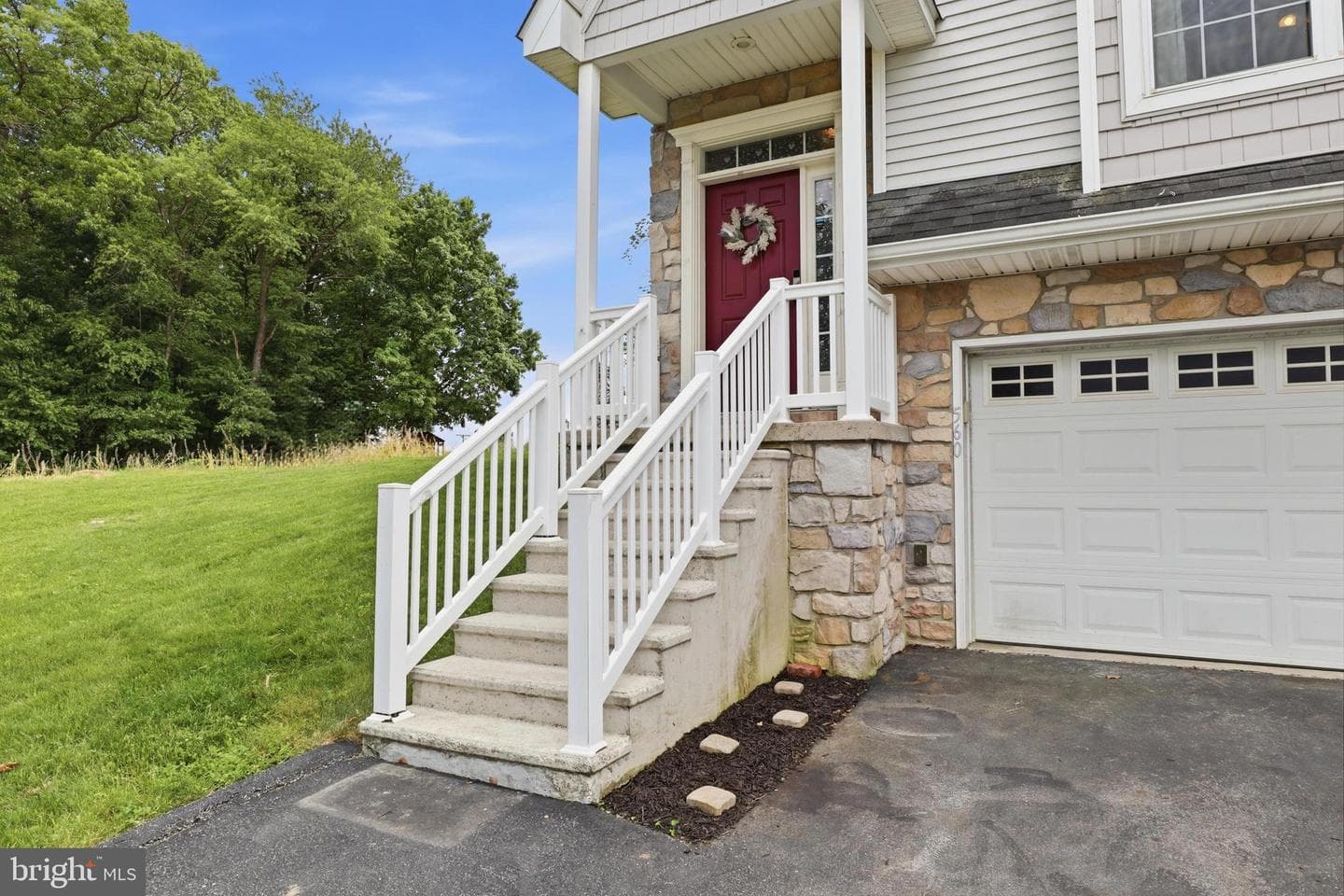 560 Nantucket Drive photo 5