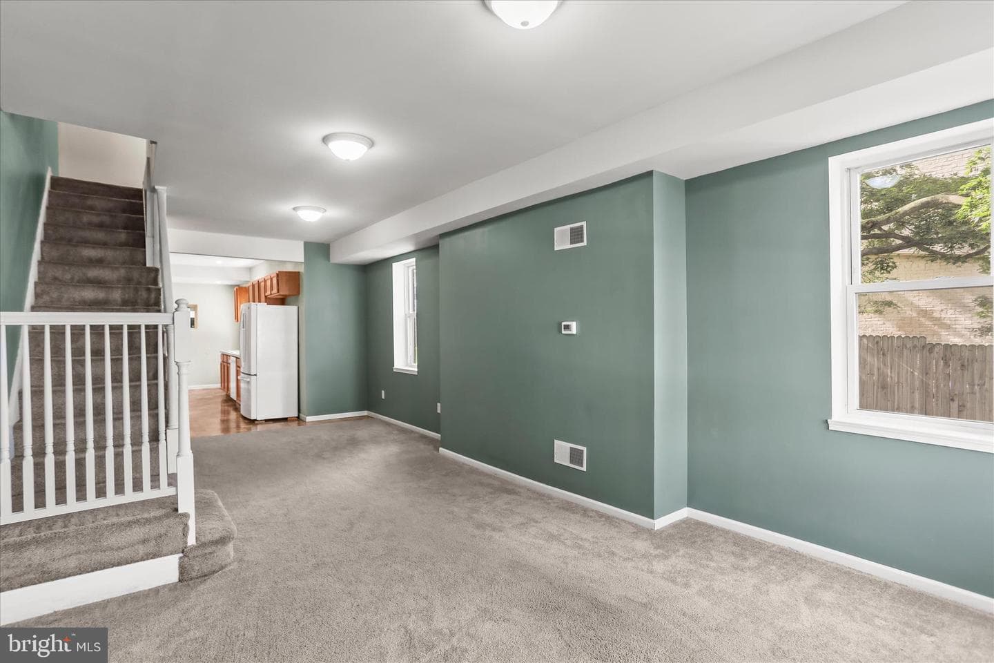 619 Ridge Avenue photo 5