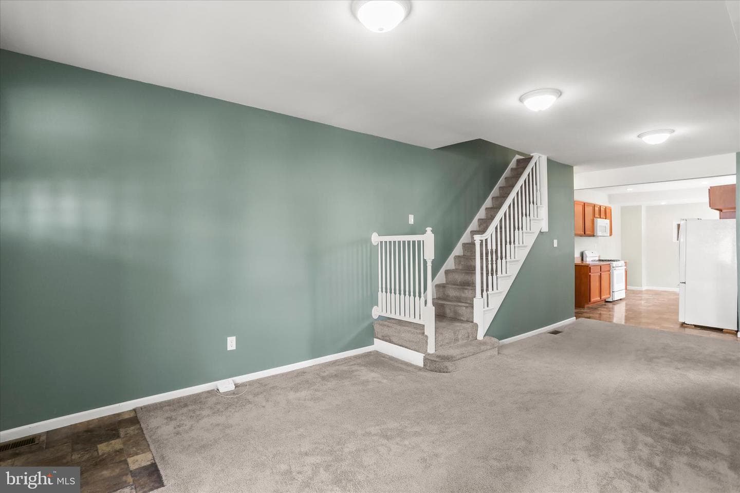 619 Ridge Avenue photo 6