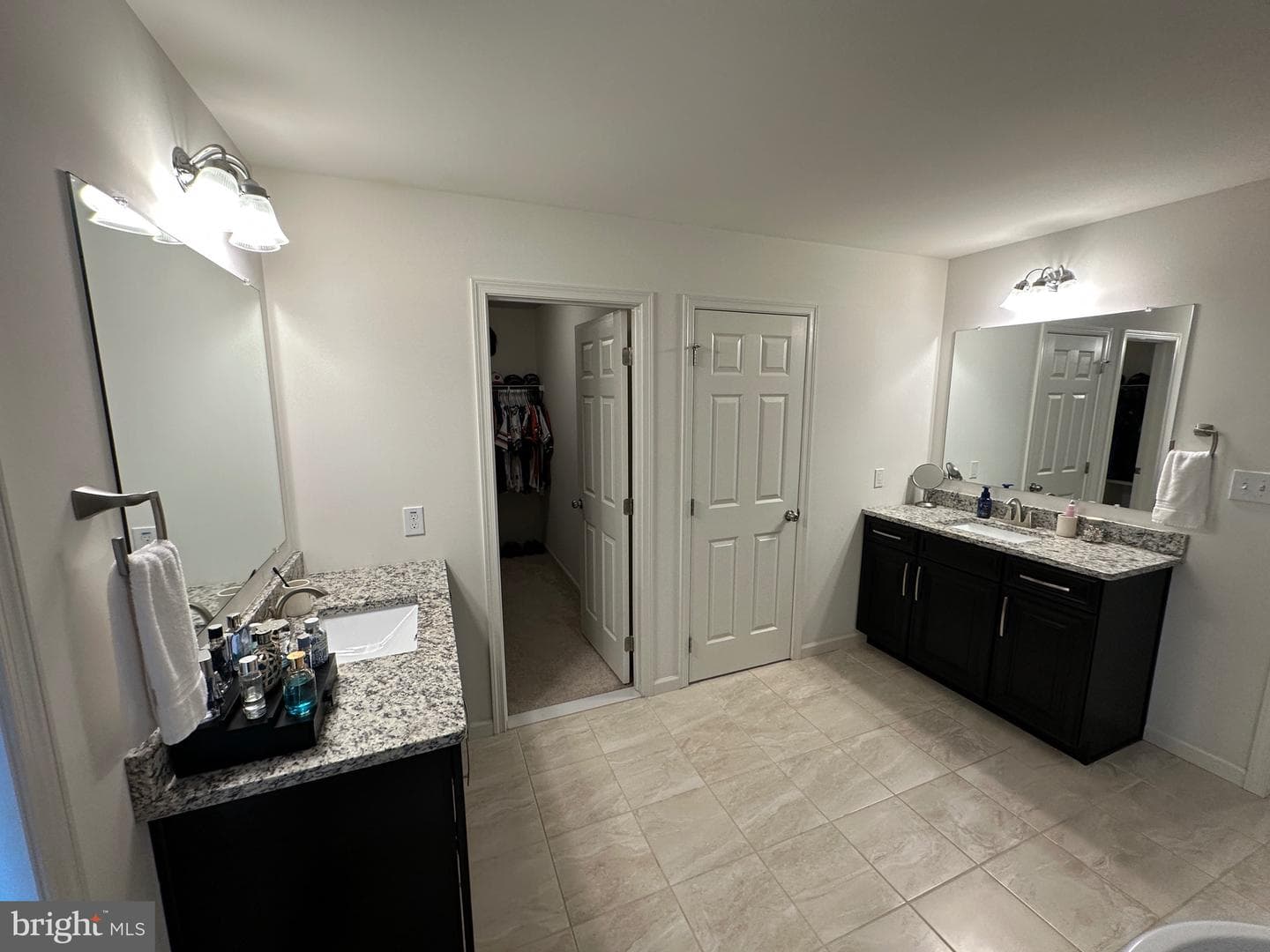 20 Greenview Drive photo 31