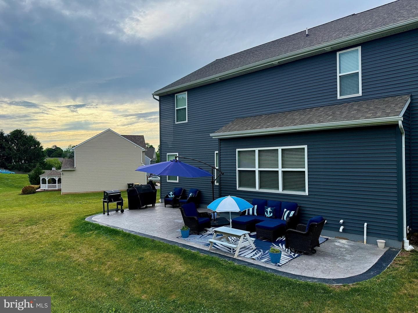 20 Greenview Drive photo 37
