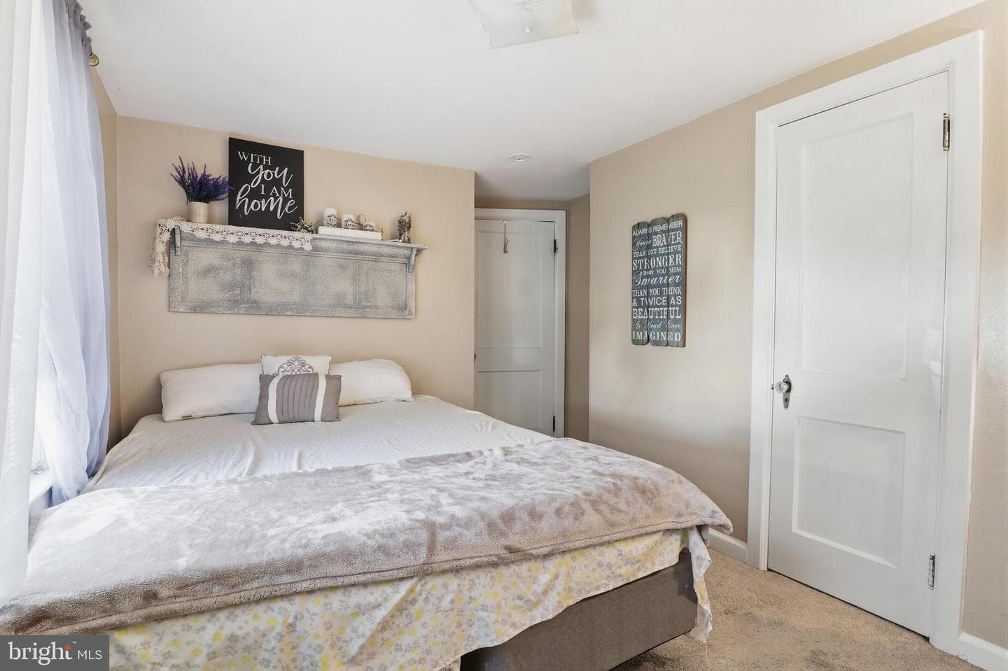 44 N Gotwalt Street photo 19