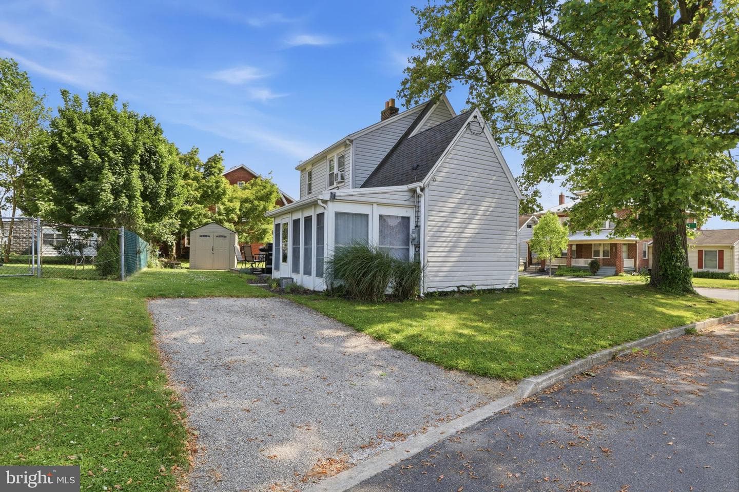44 N Gotwalt Street photo 26
