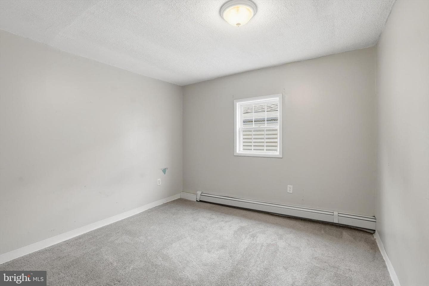 738 Edison Street photo 16