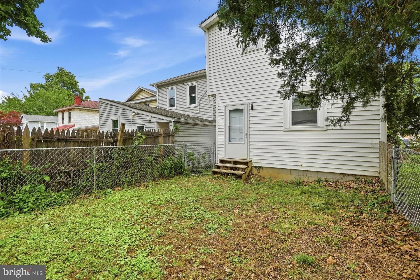 738 Edison Street photo 21