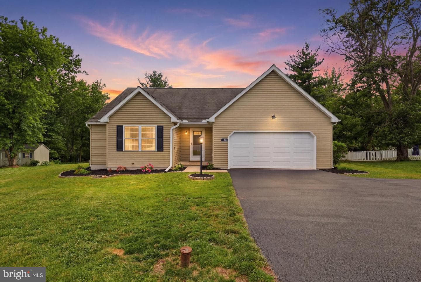 100 Cedar Dr, Dover