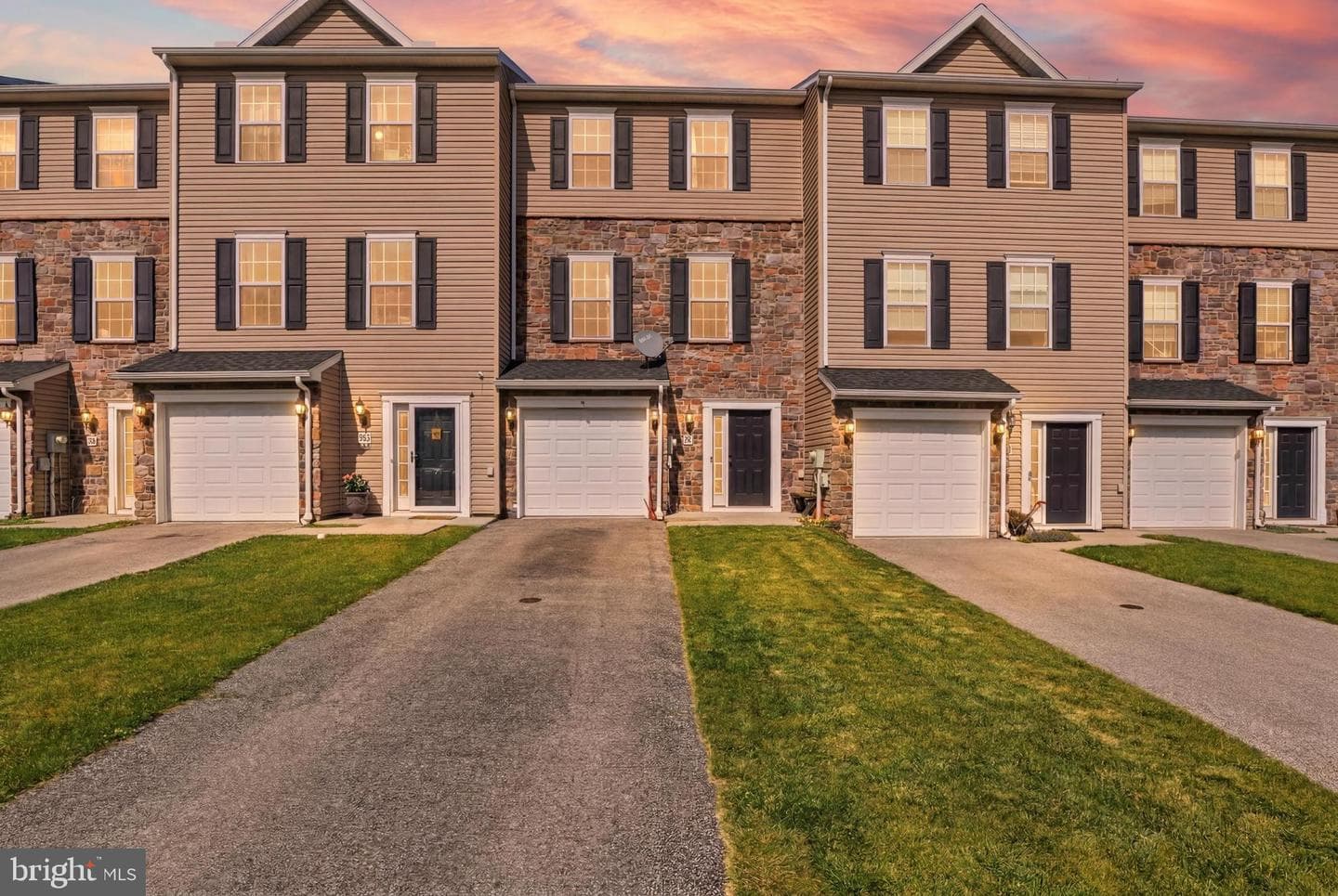 48 Holstein Drive, Hanover