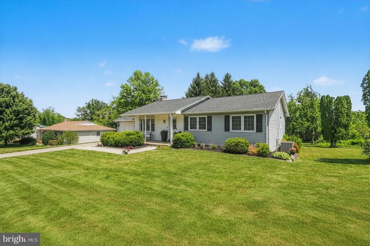 111 Bunker Hill Road photo 2