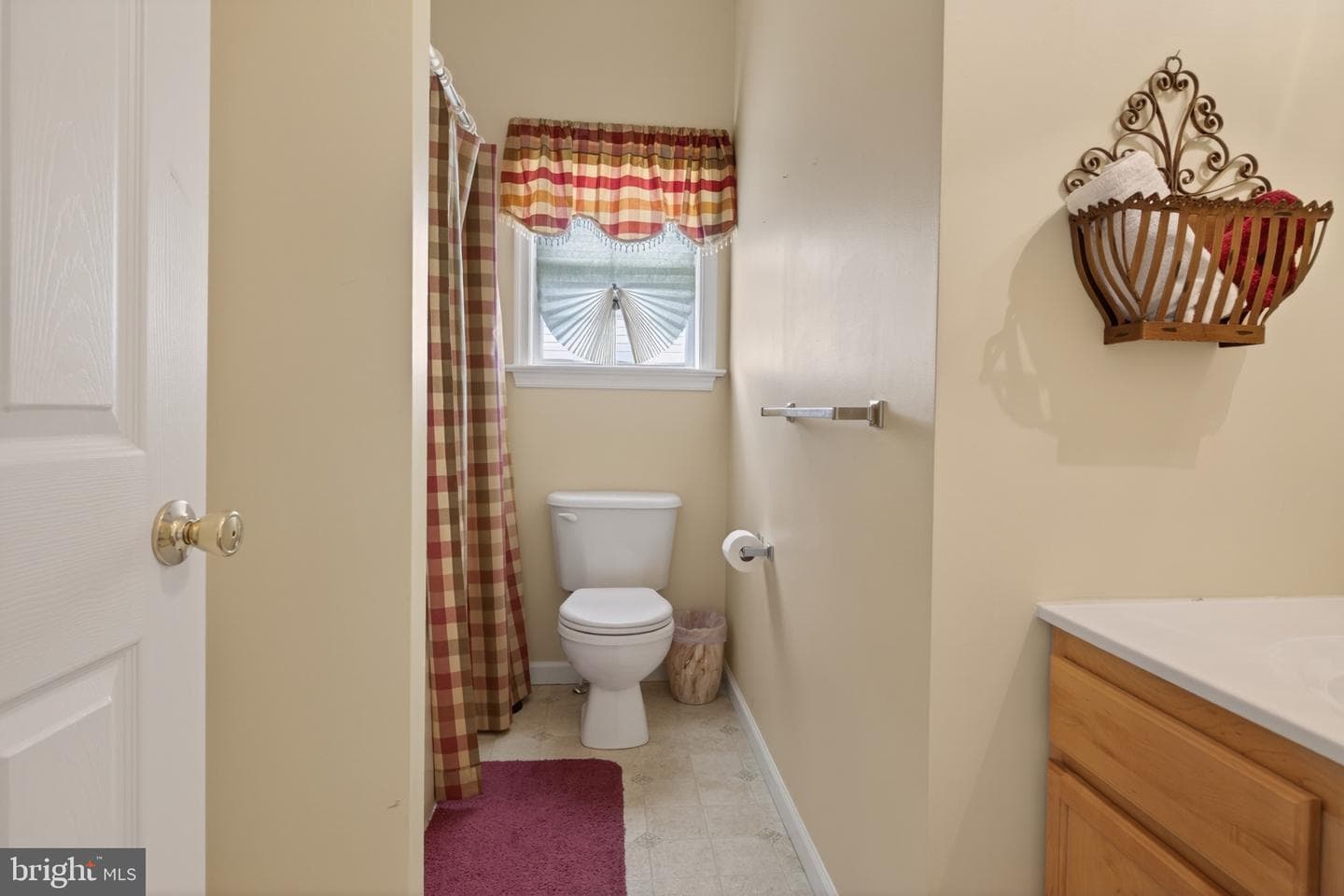 275 Silver Maple Court photo 34