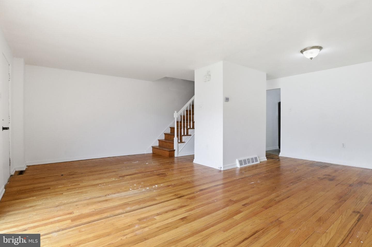 863 E Kings Court photo 6