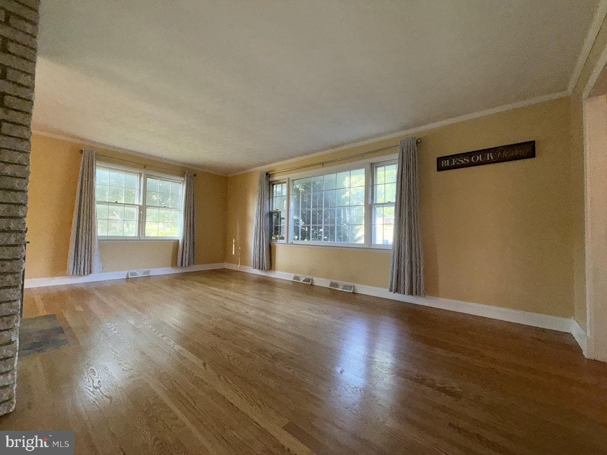 1589 Hollywood Parkway photo 13