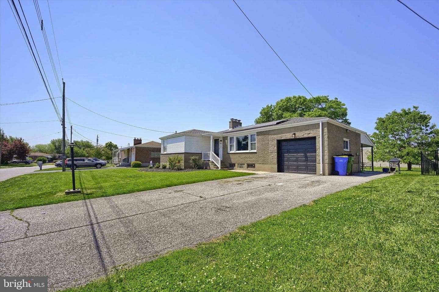 2740 Clearbrook Boulevard photo 2