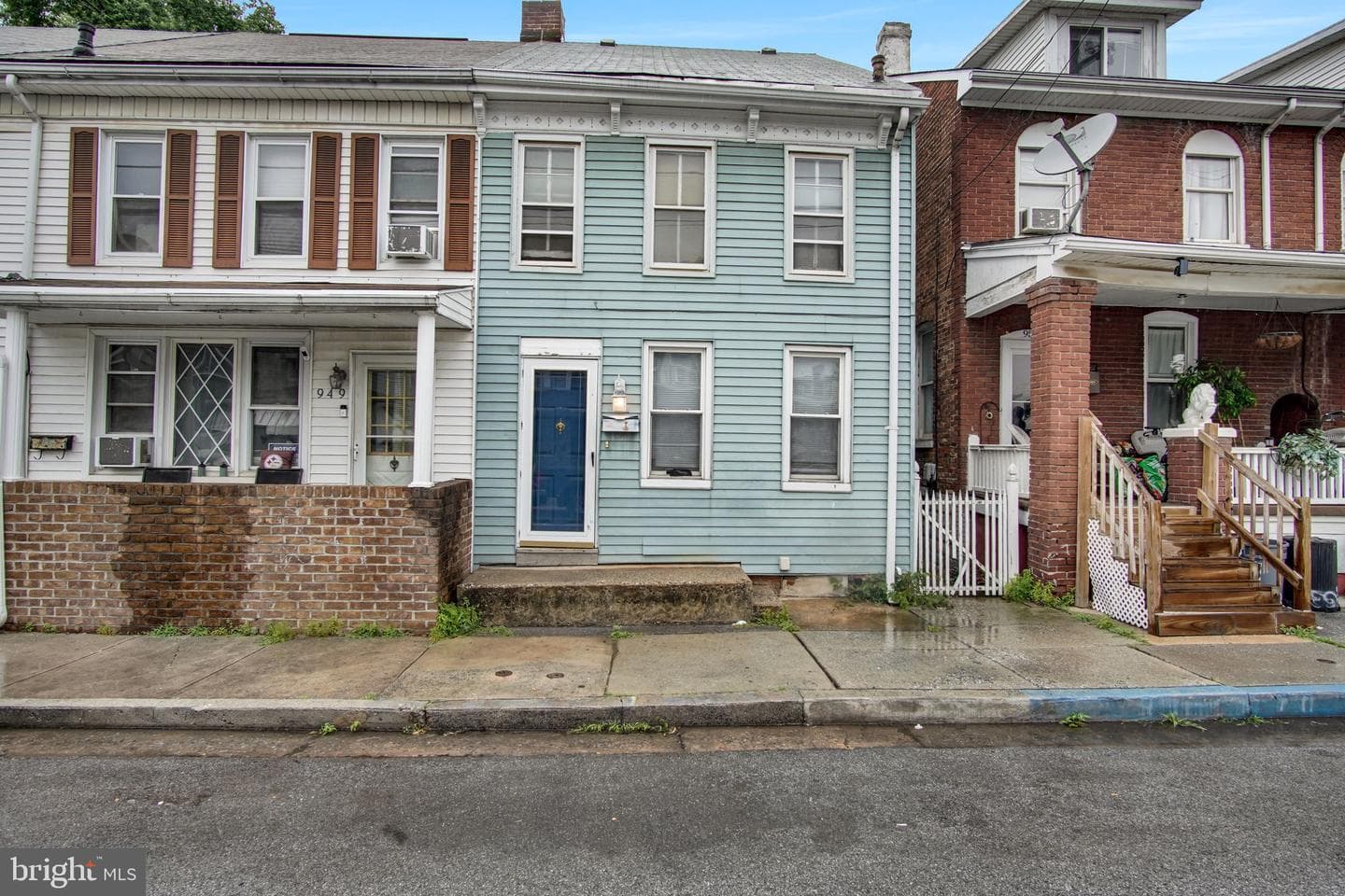 951 E King Street photo 2