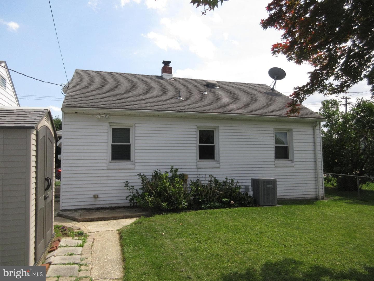 1115 E Prospect Street photo 2