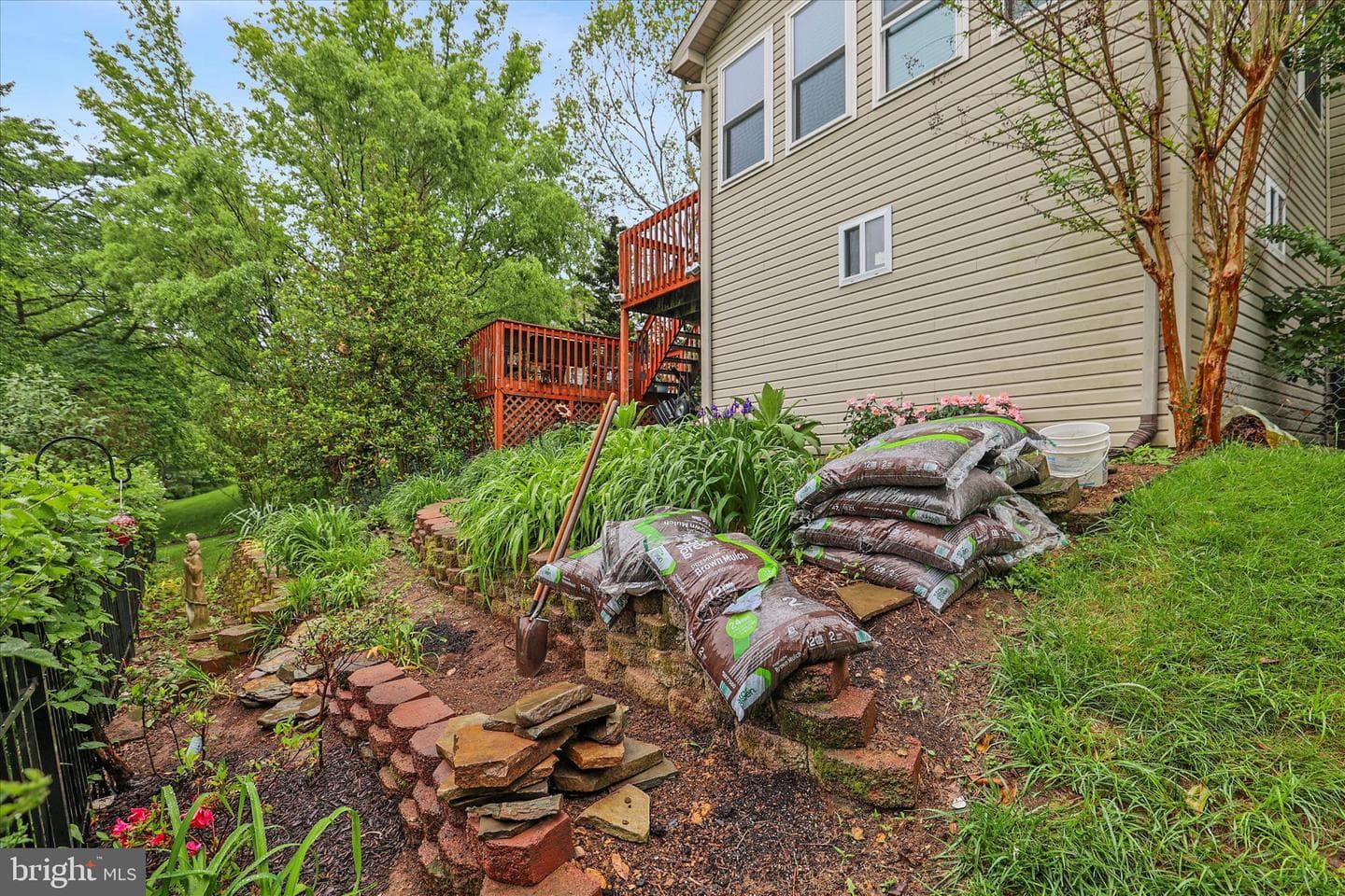 25 Cornell Drive photo 52