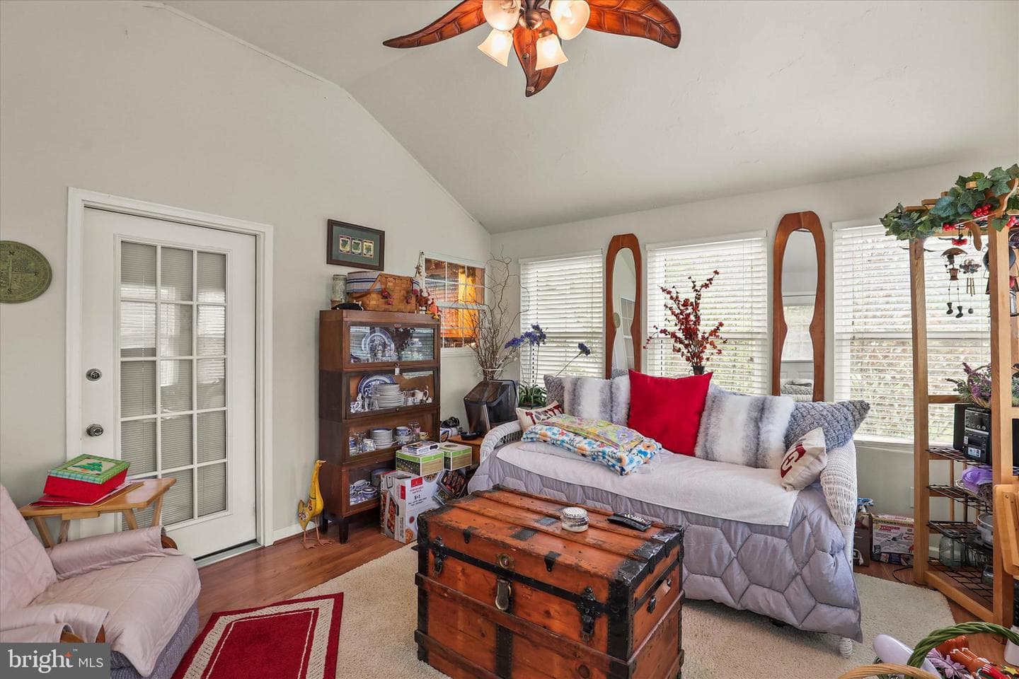25 Cornell Drive photo 88