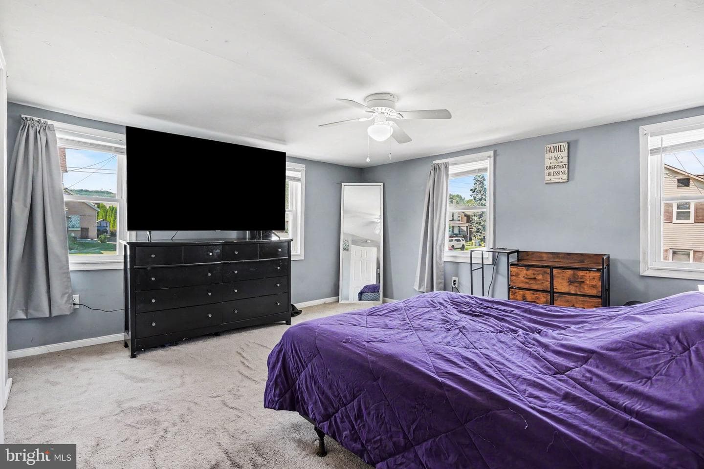400 Ross Avenue photo 19