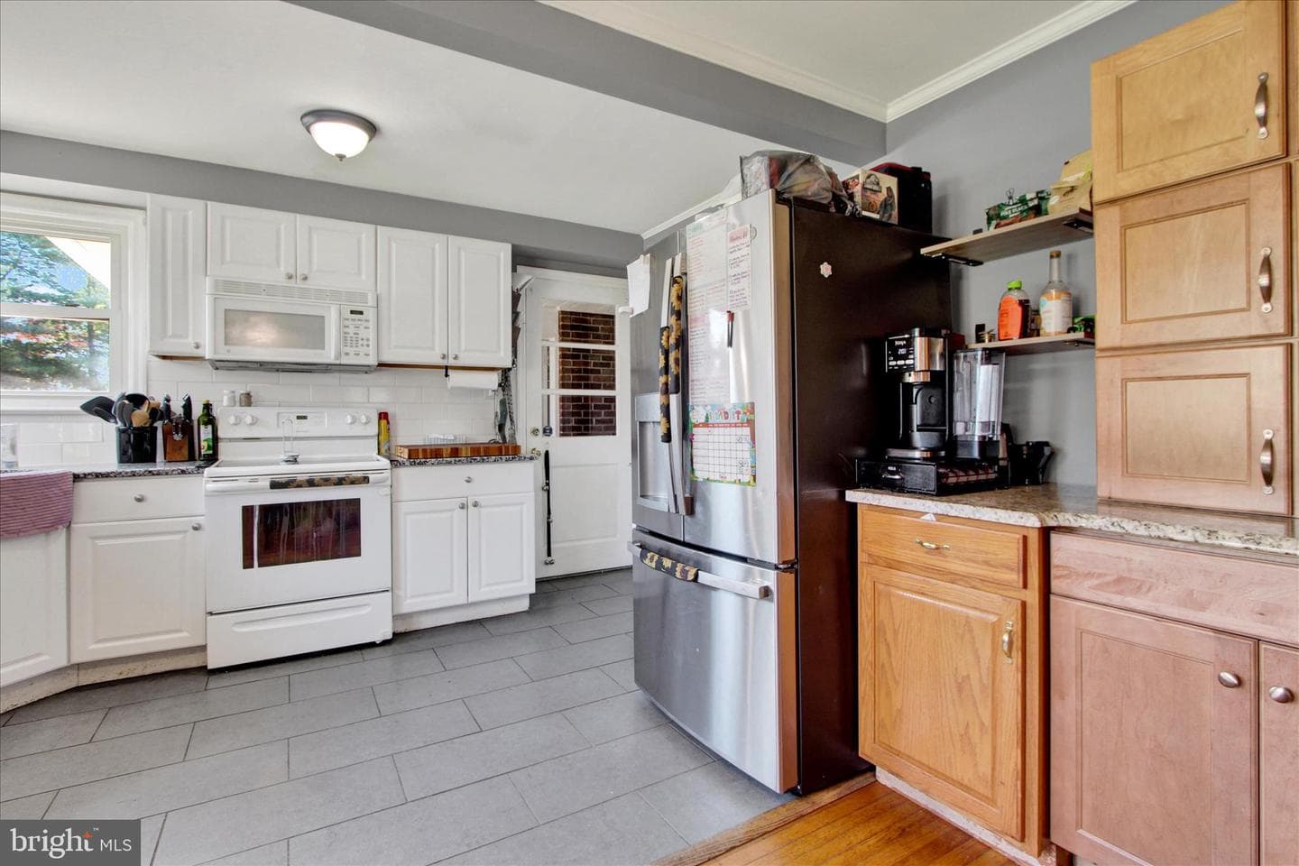 2250 S Queen Street photo 5