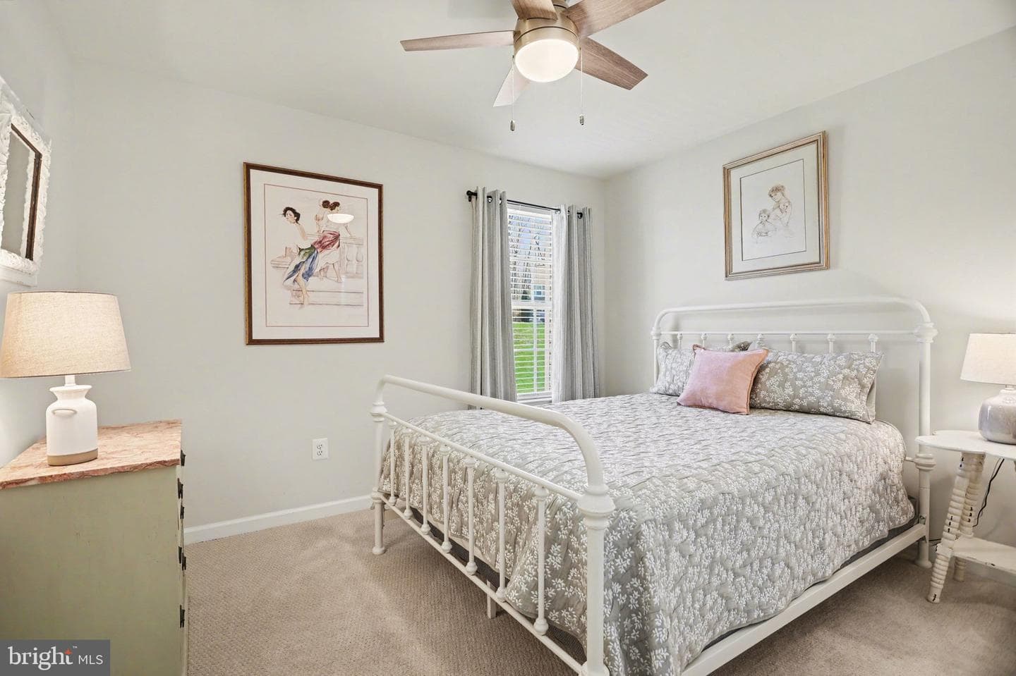909 Cougar Pointe Cir photo 16