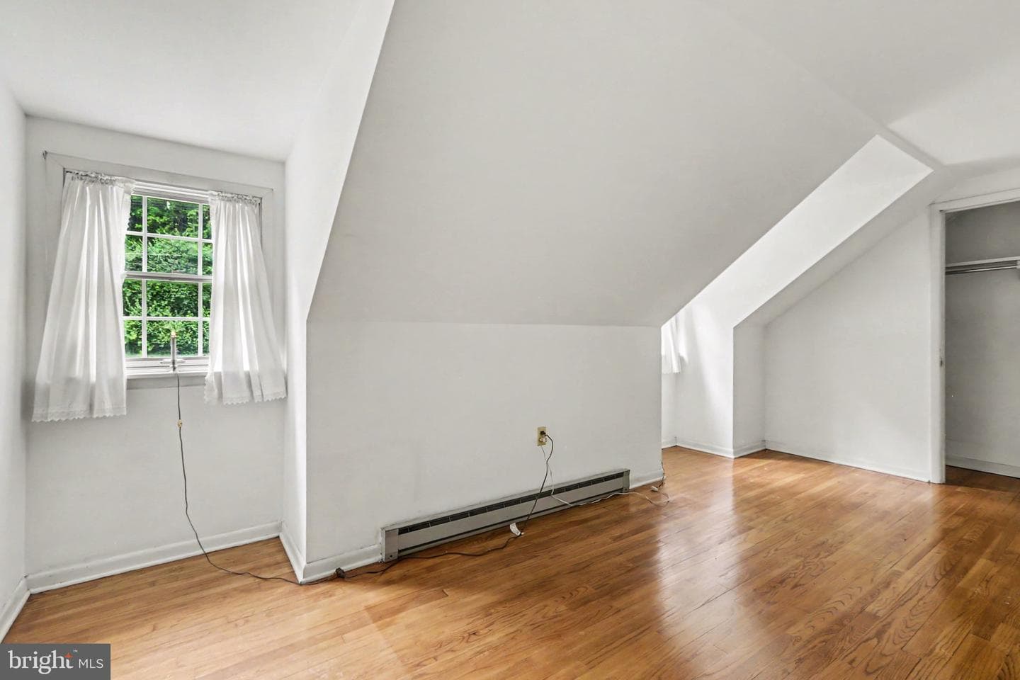 1150 S York Road photo 22