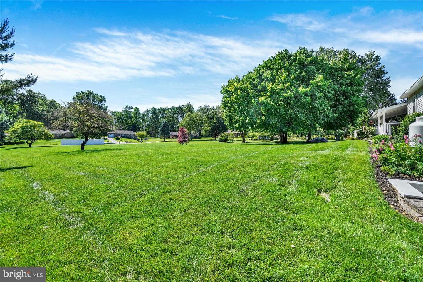 15343 N Barrens Road N photo 24