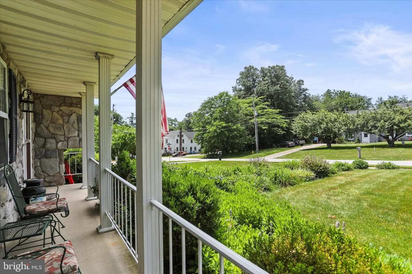 17 Ecker Avenue photo 5