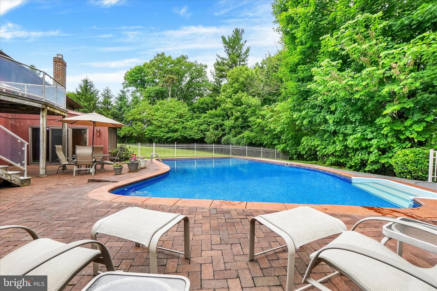167 N Strathcona Drive photo 46
