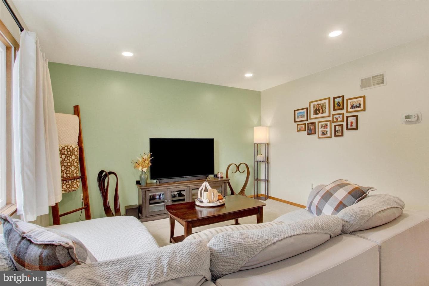 1 Cardinal Drive photo 6