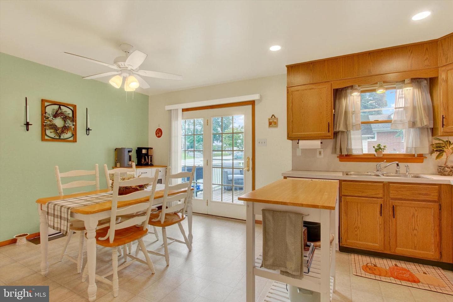 1 Cardinal Drive photo 9