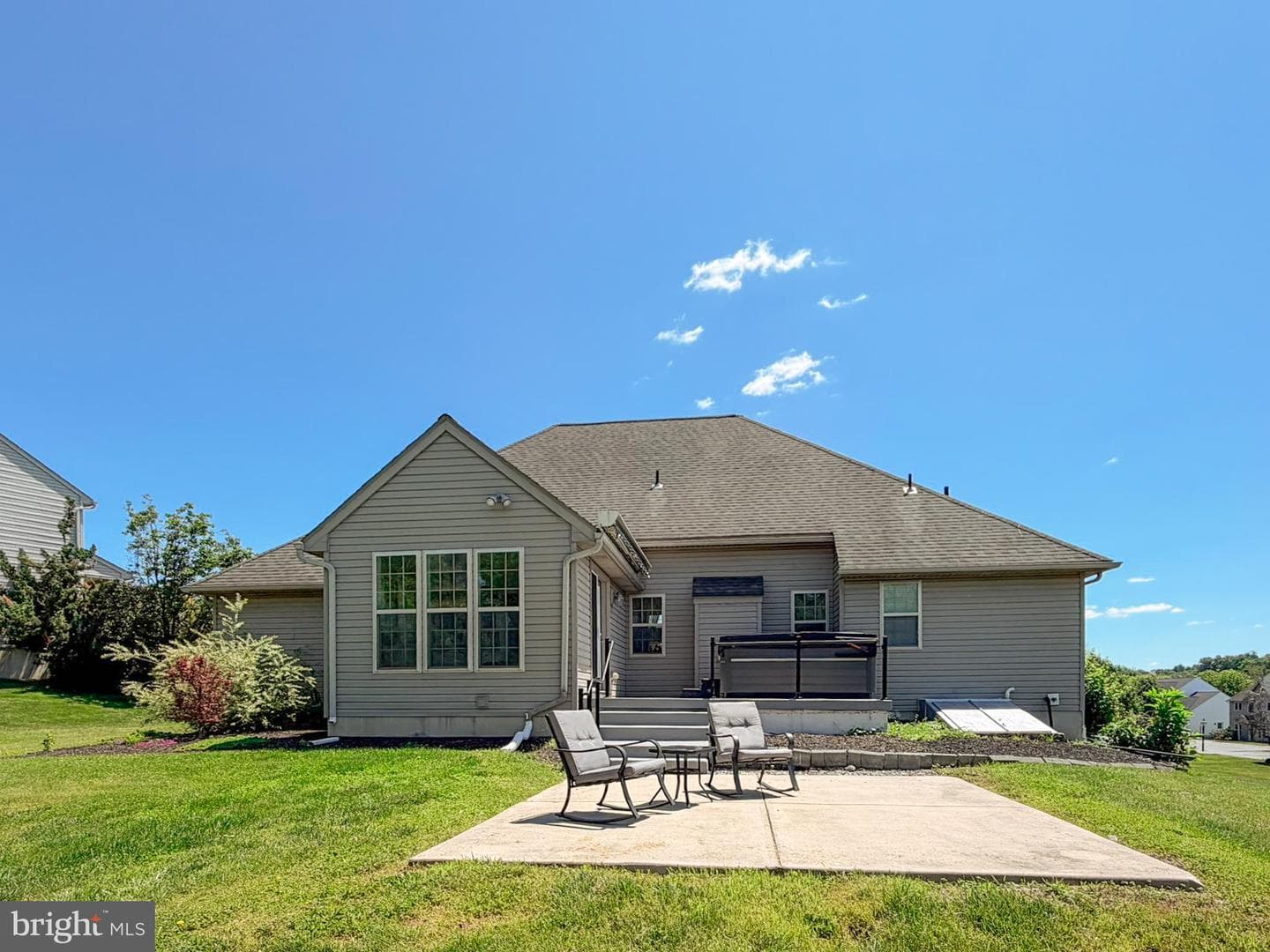 558 Monarch Drive photo 28
