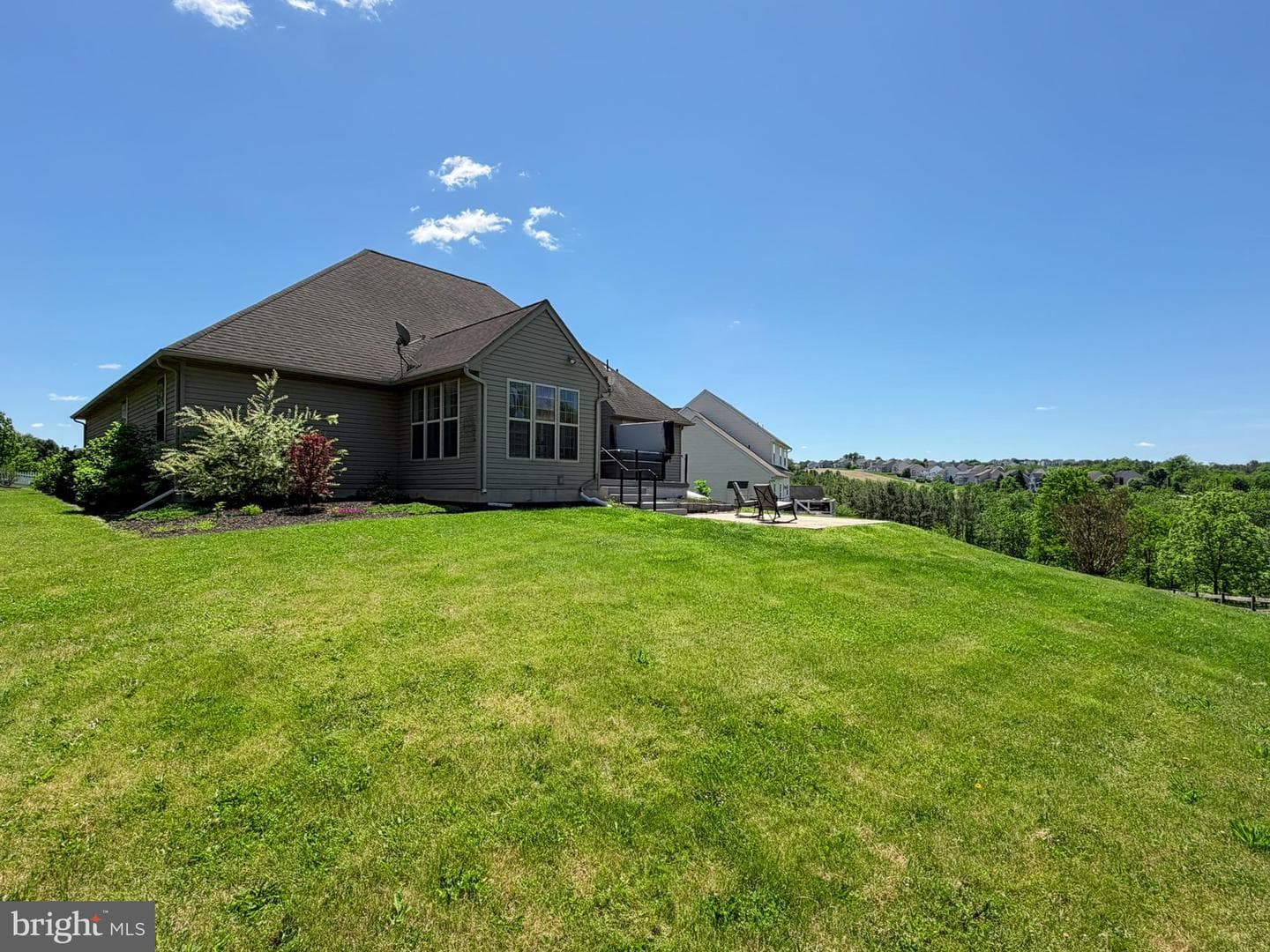 558 Monarch Drive photo 36