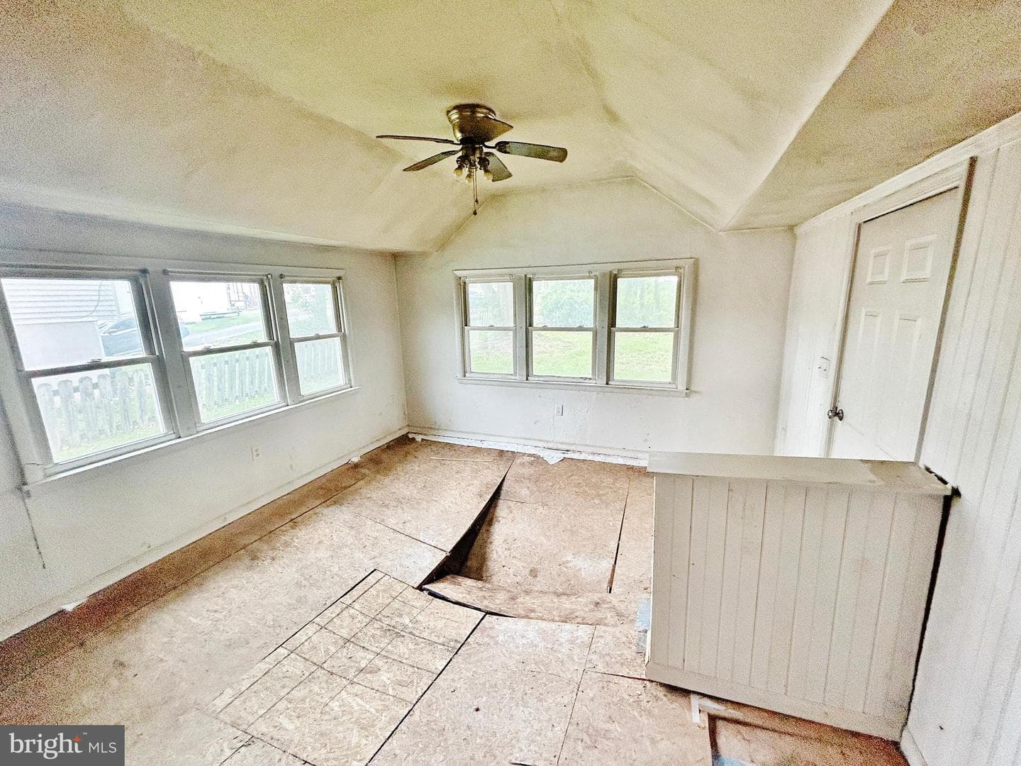 2311 Log Cabin Road photo 4