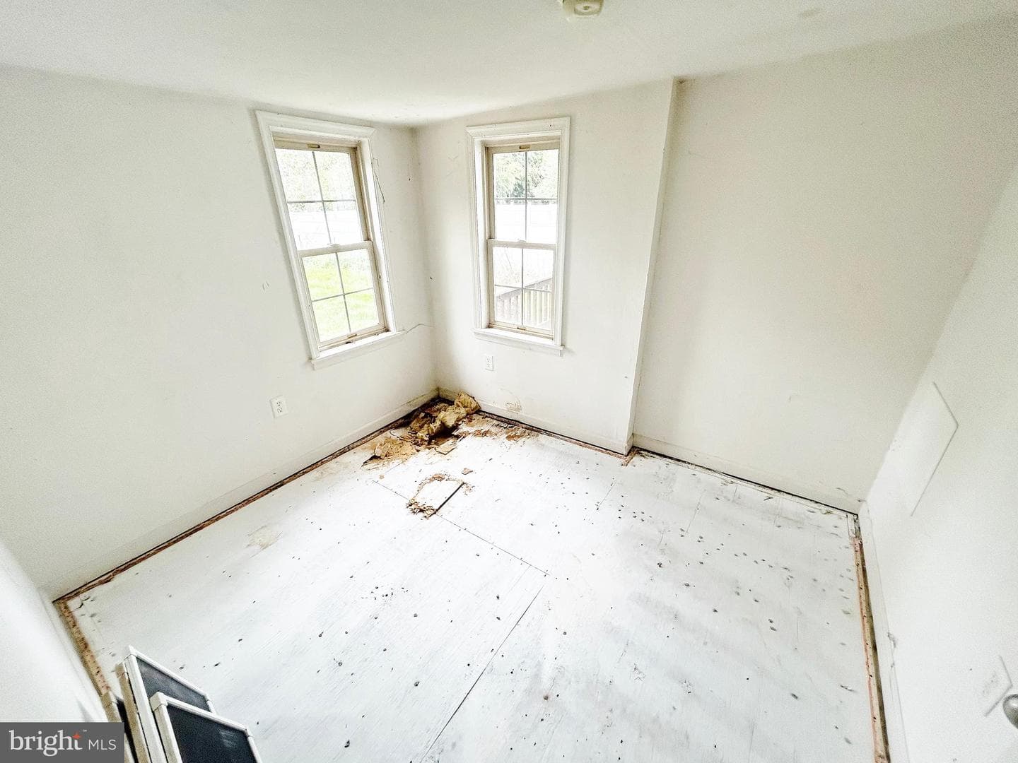 2311 Log Cabin Road photo 6