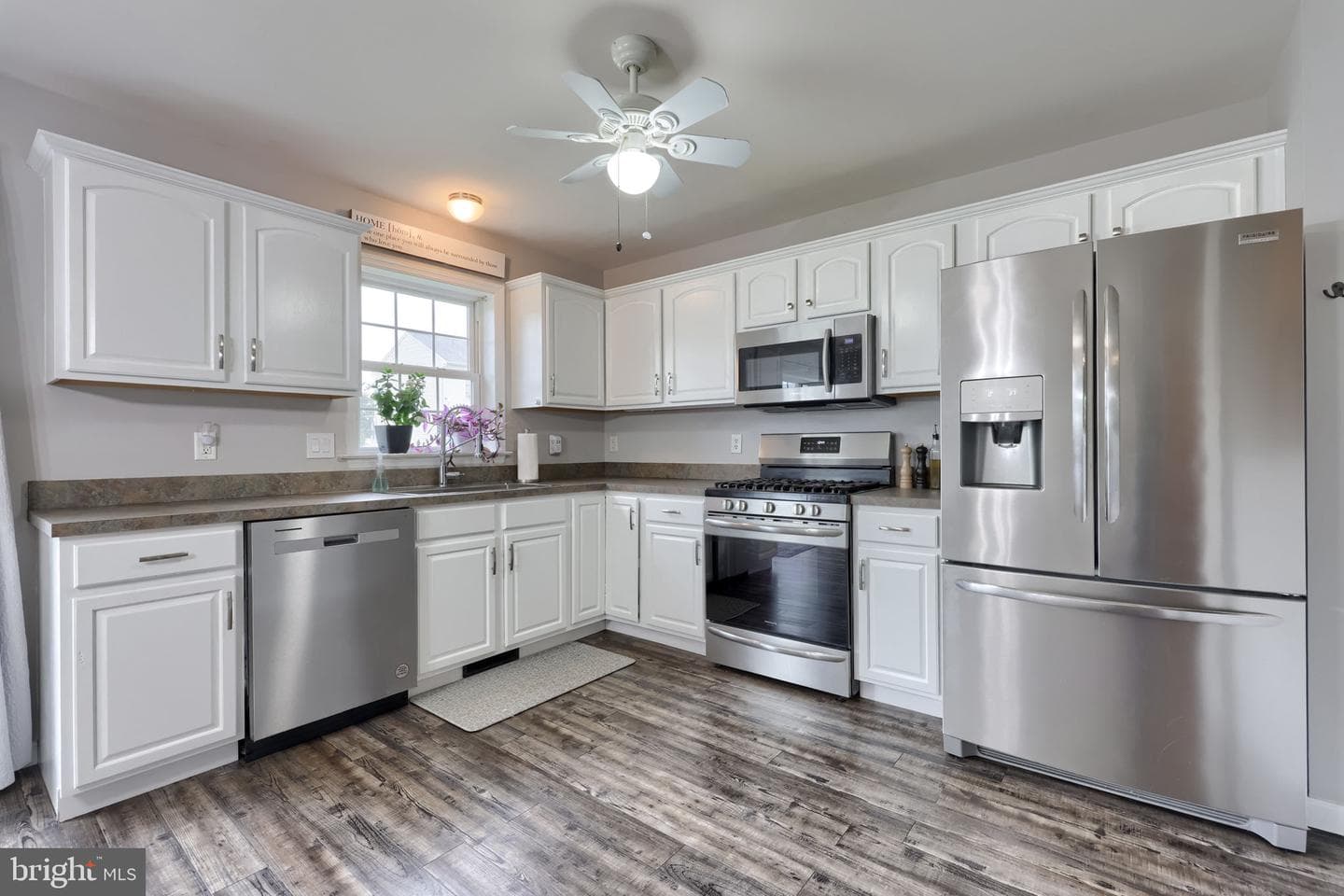 75 Joan Drive photo 12
