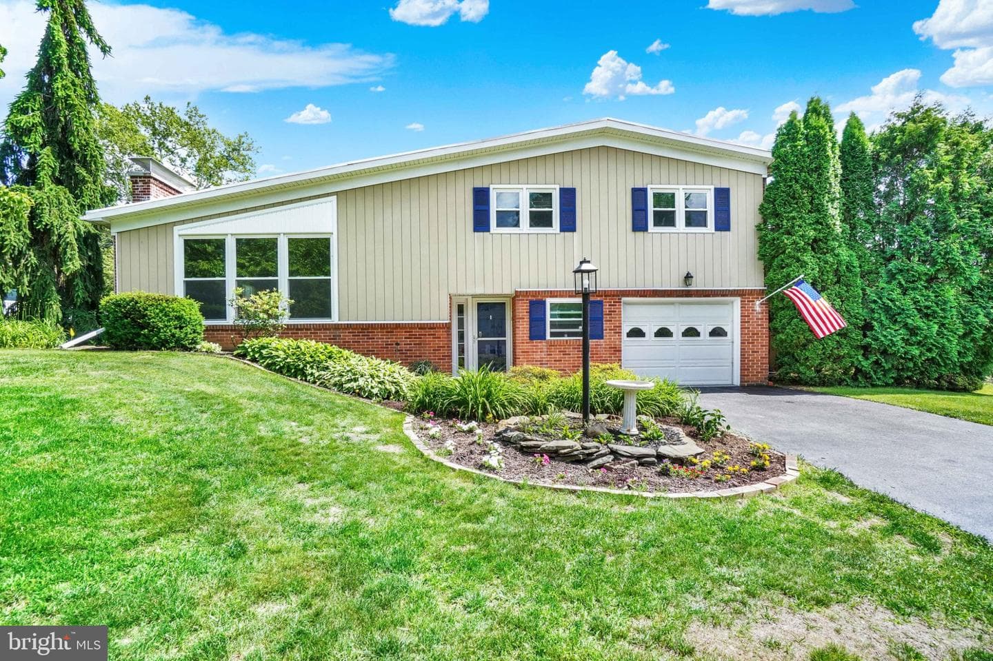 4158 Trowbridge Road, York