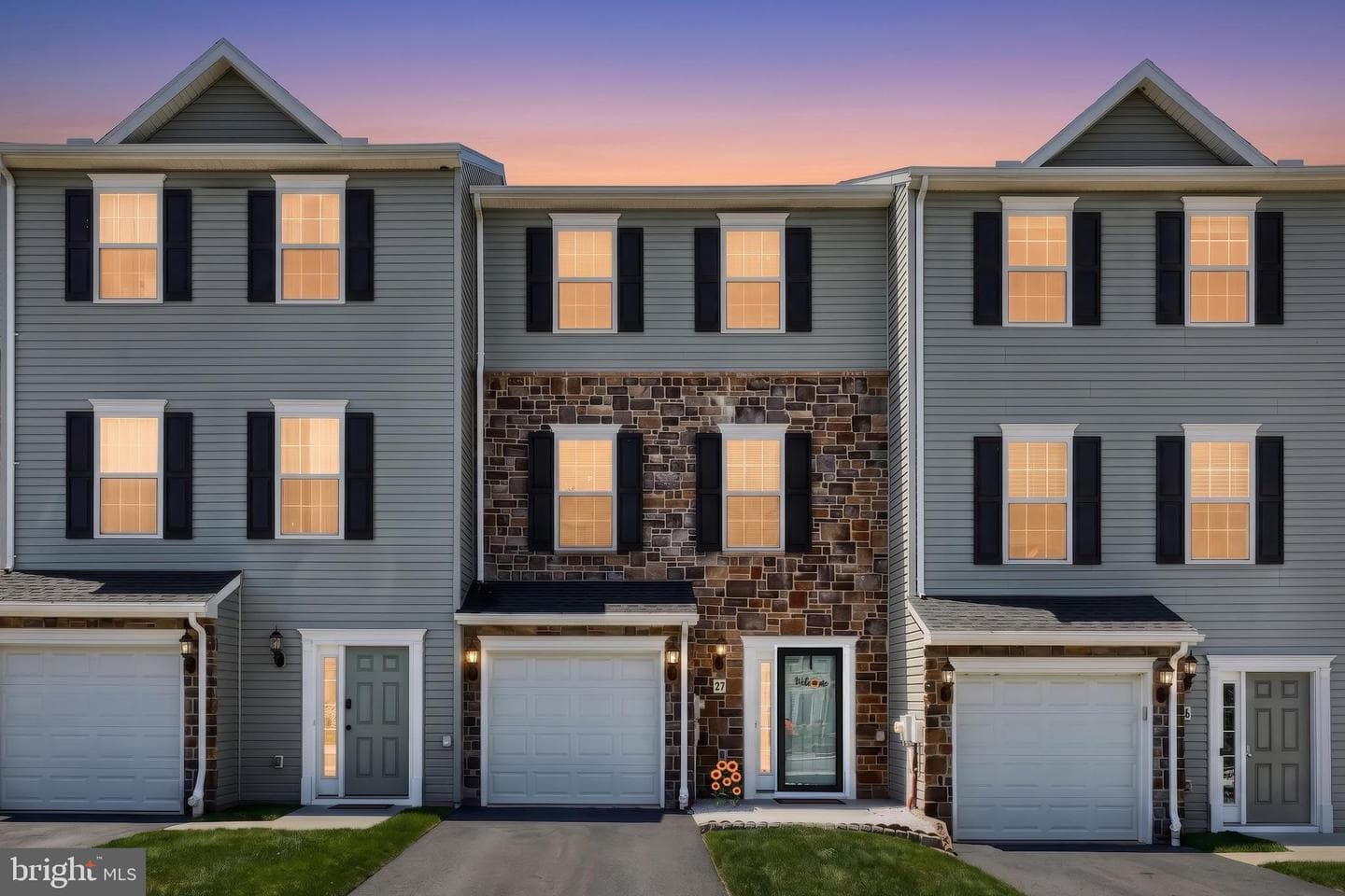 27 Holstein Drive, Hanover