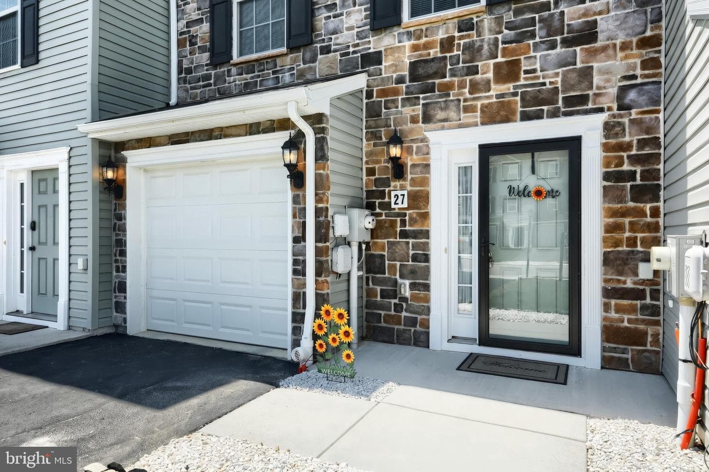27 Holstein Drive photo 3