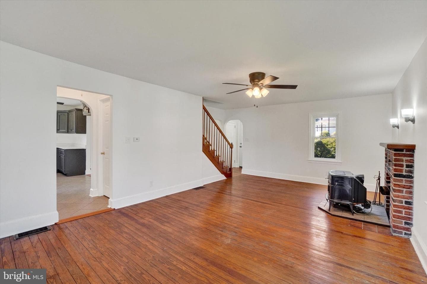 1527 Main Street photo 7