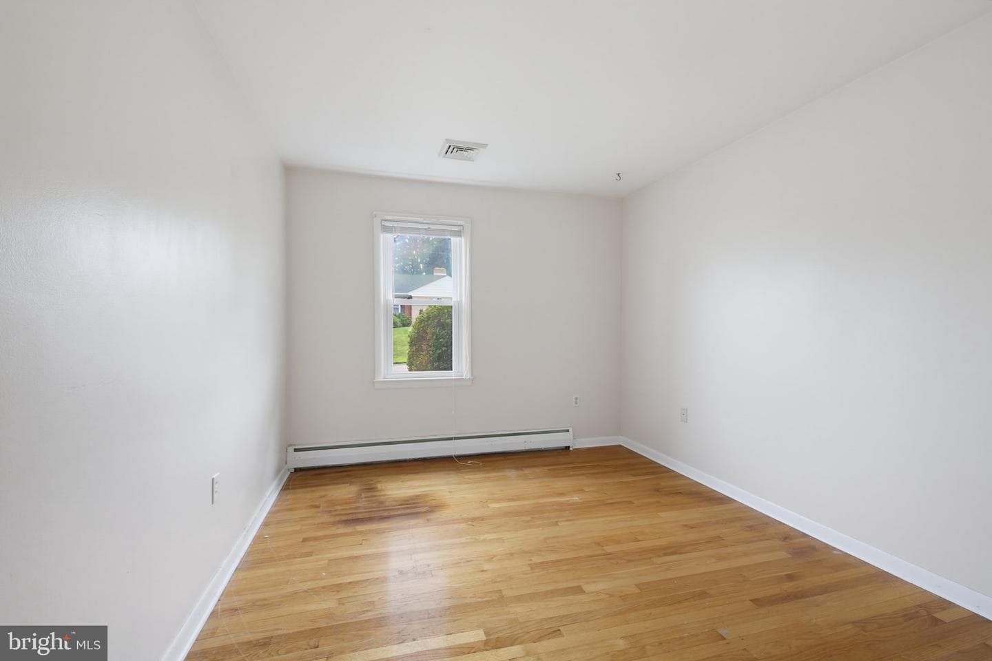 144 Bond Street photo 20