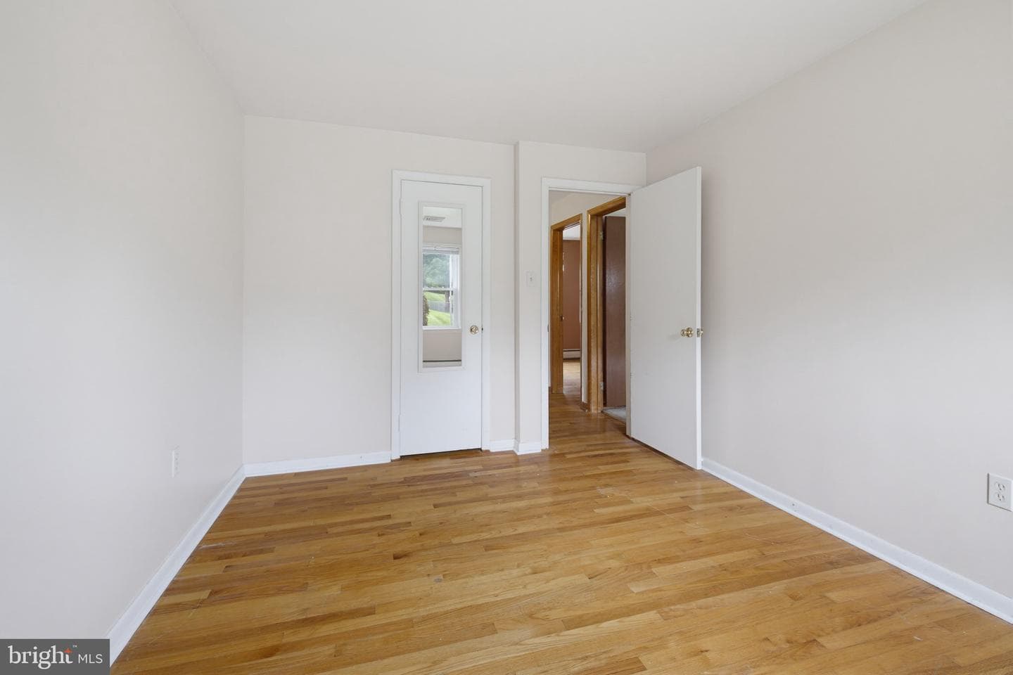 144 Bond Street photo 21