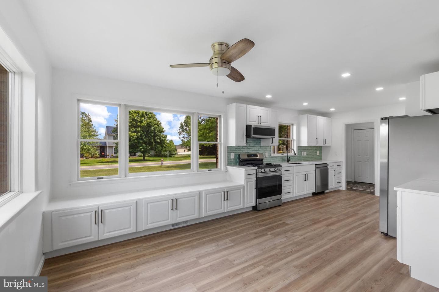 771 Plank Road photo 16